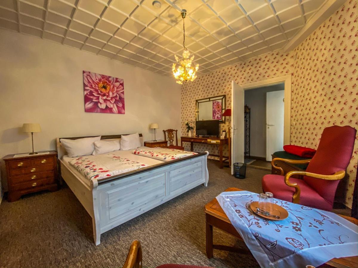 Pension Zum Blumchen Schwerin  Ngoại thất bức ảnh